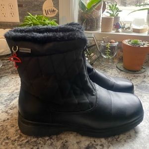 Weatherproof, woman’s boots
